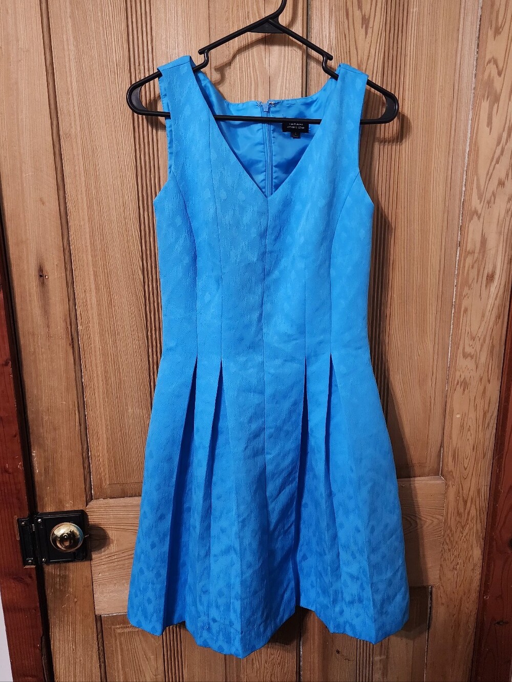 Tahari Bright Blue V-Neck Pleated Fit-and-Flare Dress, Size 6